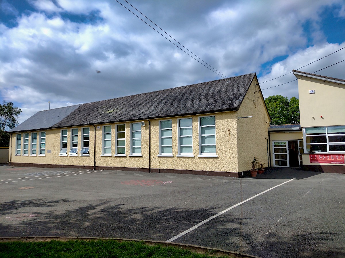 Scoil Phádraig Naofa, Kilcurry, Dundalk
